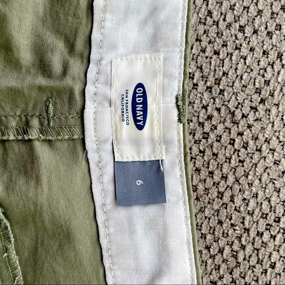 Old Navy Olive Green Shorts 4” Size 6 - Picture 5 of 6